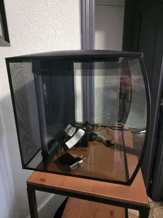 Acuario 57L 6 meses uso completo