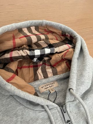 Sudadera Burberry Gris con Capucha