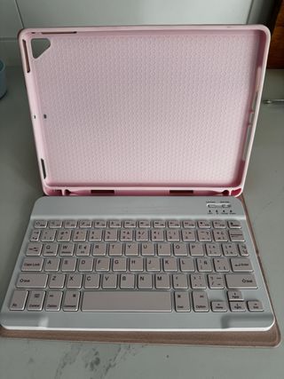 Teclado iPad Rosa y Plateado Bluetooth 