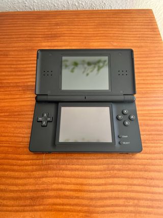 Nintendo DS Lite Negra + SD