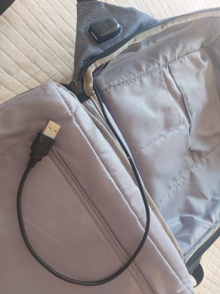 Mochila Kingsons antirobo para portátil azul
