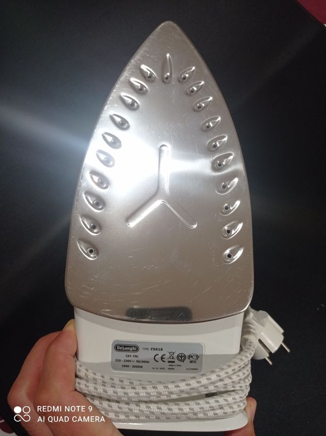 Plancha de vapor DeLonghi