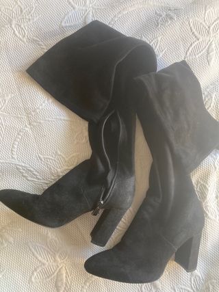 Botas altas Stradivarius ante negras talla 38