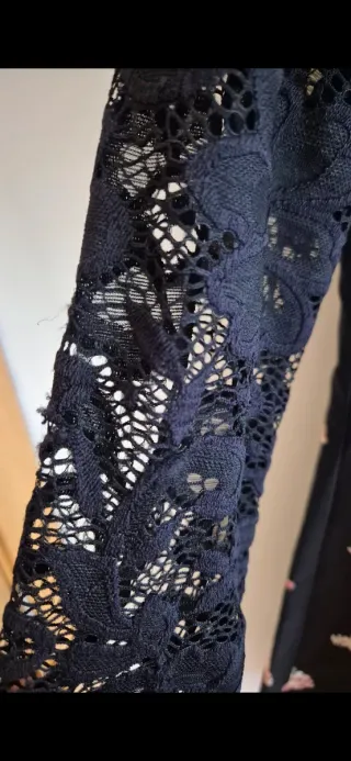 Vestido negro con flores 
