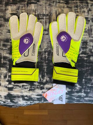 Guantes Portero Rinat Xtreme Guard Turf Nuevos