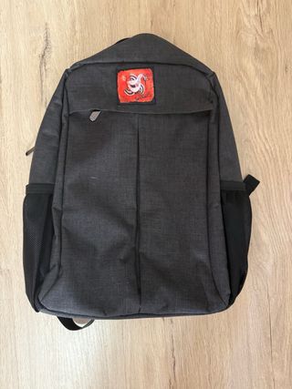 Mochila reforzada gris oscuro, compartimento portá