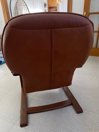 Sillón de cuero marrón