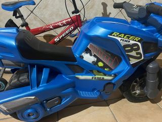 Moto y Bici Niño Ruedines Buen Estado