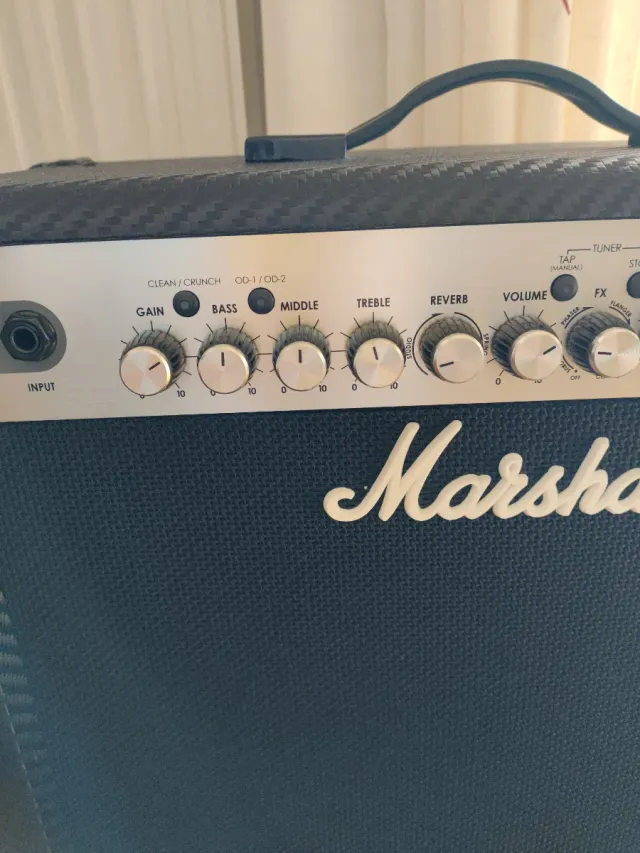 Marshall MG30CFX Amplificador Guitarra