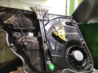ELEVALUNAS TRASERO DERECHO VOLKSWAGEN PASSAT BERLI