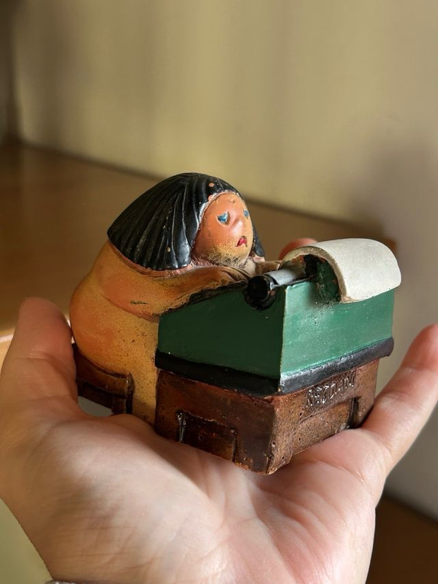 Splendida statuina design vintage