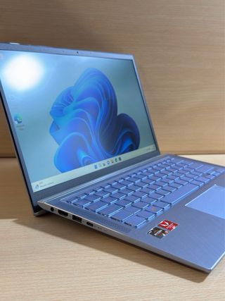 Asus ZenBook 14 Ryzen 5 / 8GB / 256GB