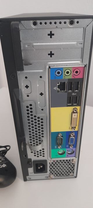 Torre Acer i3 SSD 8GB + Teclado y Ratón