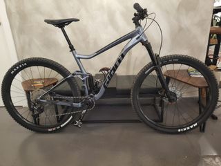 Bicicleta MTB Giant STANCE 2
