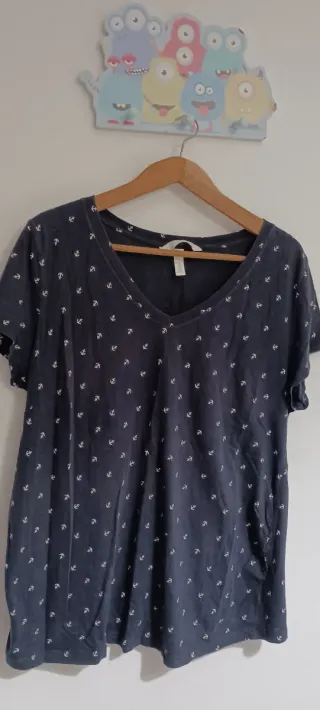 Camiseta premamá azul con anclas