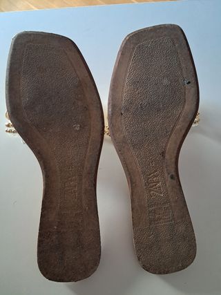 Sandalias Zara Beige y Doradas