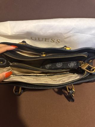 Bolso Guess Negro y Gris