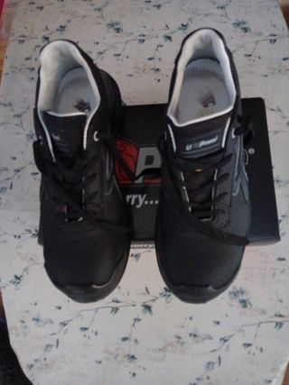 Zapatos de seguridad U-Power negros 41