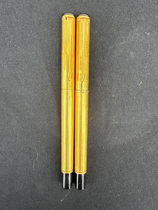 Pareja Bolígrafos Parker Dorados Antiguos