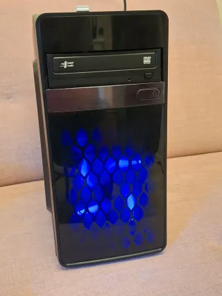 Ordenador gaming sobremesa Negro/Marrón