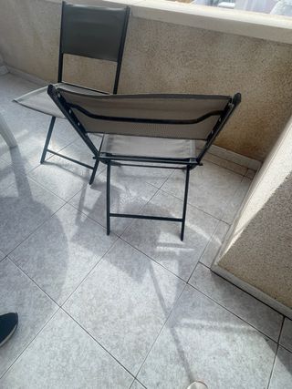 Sedie pieghevoli in metallo e tessuto
