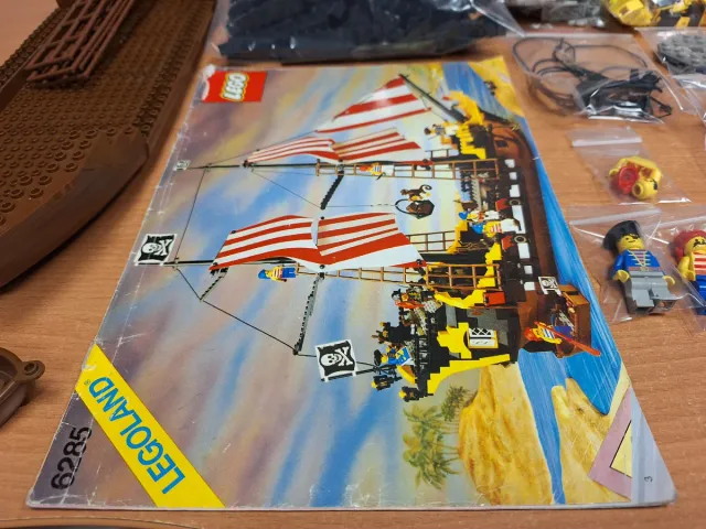 LEGO 6285 BARRACUDA DEL MAR NERO (1989)