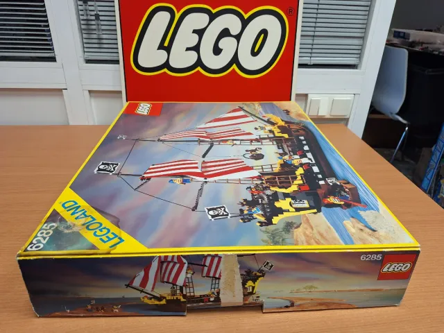 LEGO 6285 BARRACUDA DEL MAR NERO (1989)