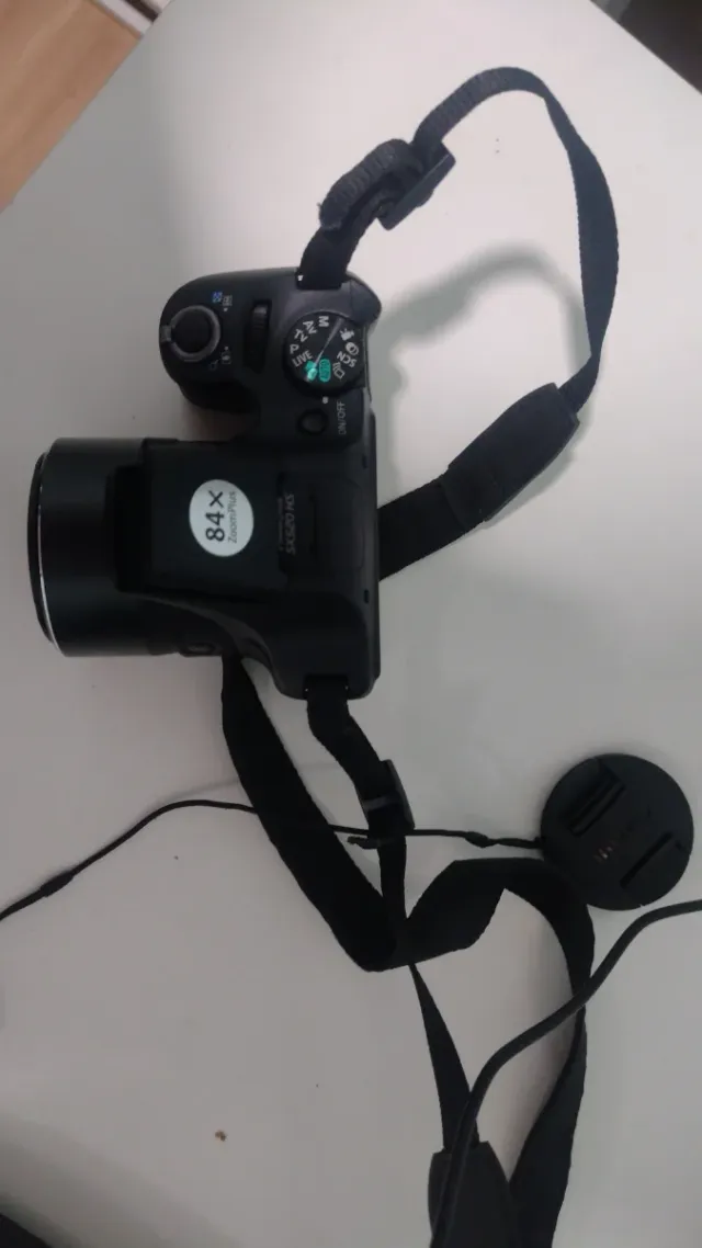 Cámara Canon Bridge Negra