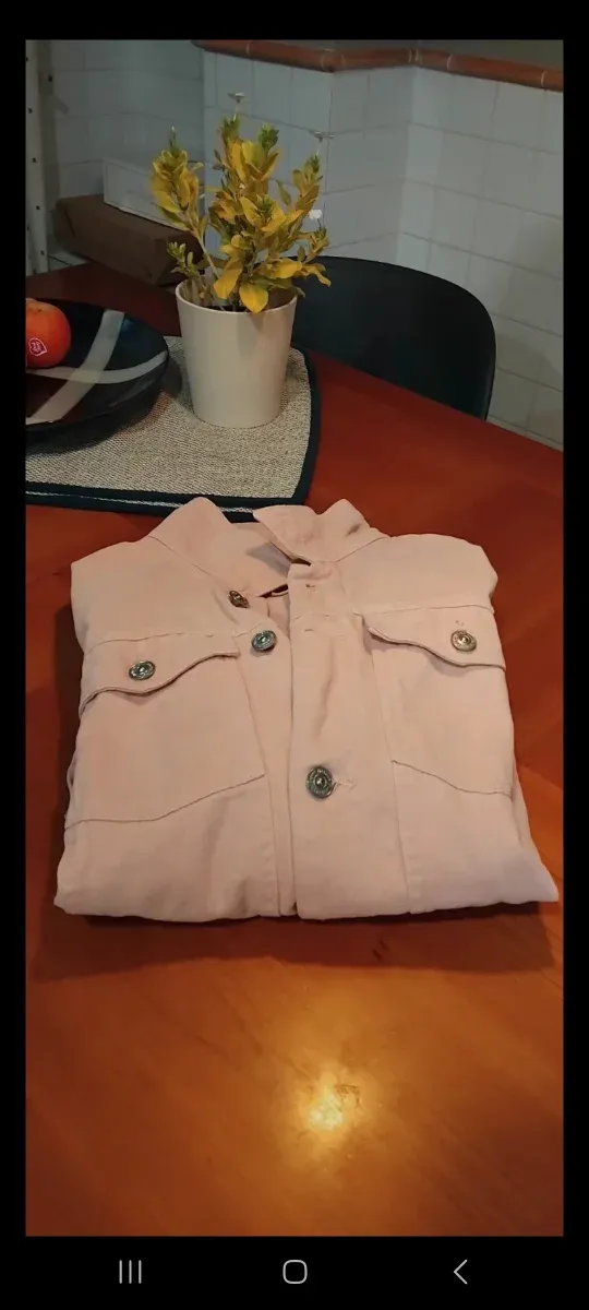 Cazadora vaquera rosa chico
Rebajada hoy