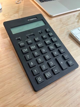 Calculadora Electrónica Negra