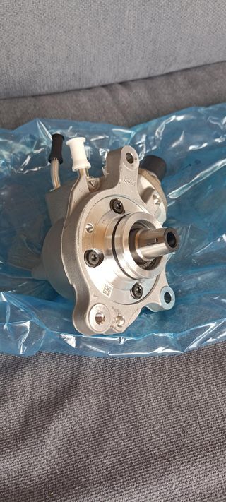 Bomba Inyeccion 2.0 Ecoblue HG9Q-9B395-AB