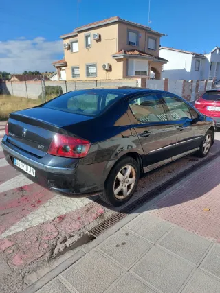 Peugeot 407 2005,153000km 1000e