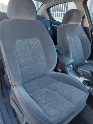 Peugeot 407 2005,153000km 1000e