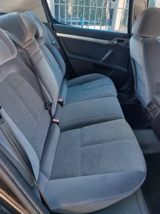Peugeot 407 2005,153000km 1000e