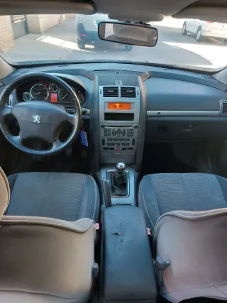Peugeot 407 2005,153000km 1000e