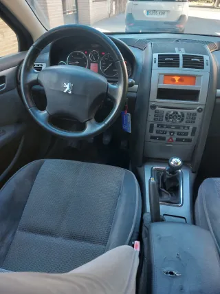 Peugeot 407 2005,153000km 1000e
