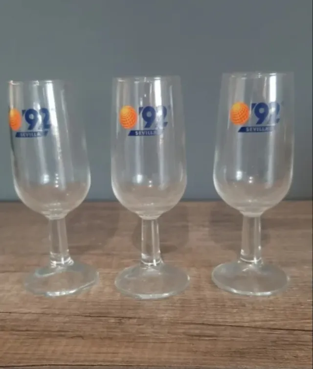 Lote copas cristal y conjunto café porcelana