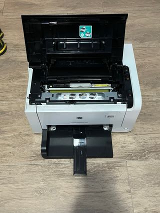 Impresora HP LaserJet CP1025nw Color