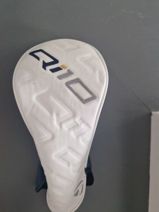 Driver TaylorMade Qi10 LS 
Loft 9° 
Varilla Stiff 