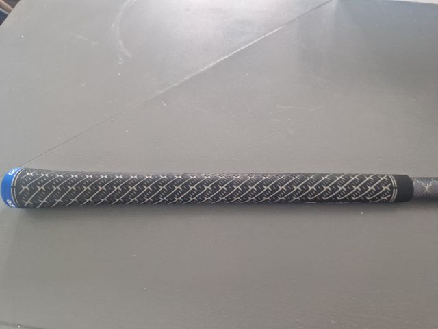 Driver TaylorMade Qi10 LS 
Loft 9° 
Varilla Stiff 