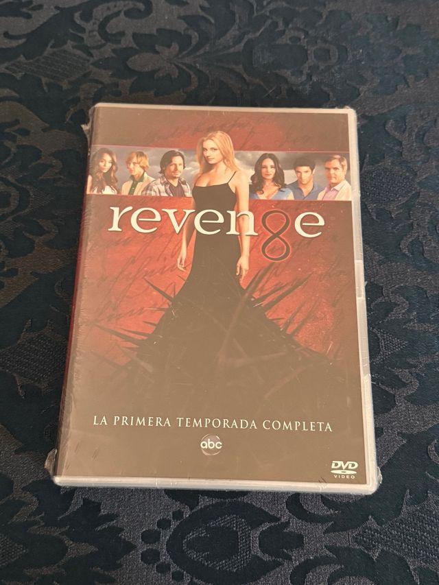 Revenge - Primera Temporada DVD