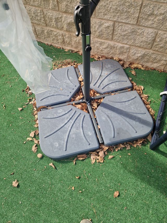 Sombrilla de jardín beige y negra