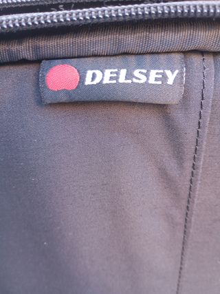 !OCASIÓN! Maleta Delsey Ordenador  Portátil.