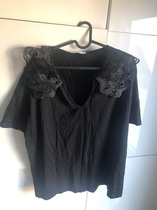 Camiseta Violeta XXL con cuello bordado