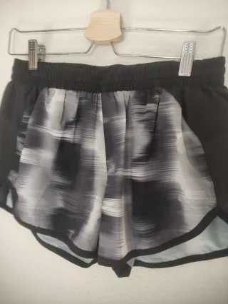 Pantalón deportivo estampado