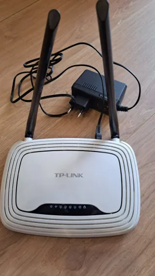 Router WiFi TP-Link TL-WR841N