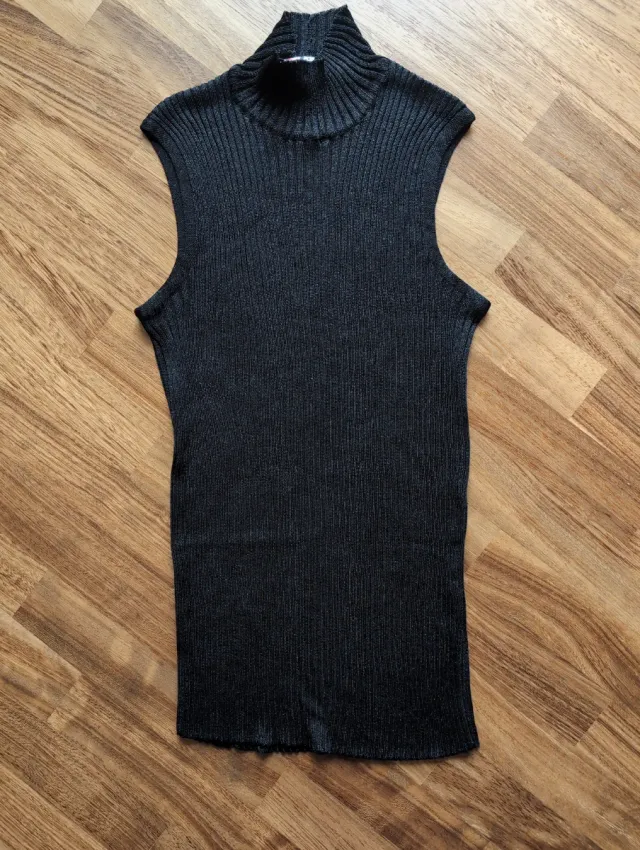 Maglia Gea collo alto senza maniche nera