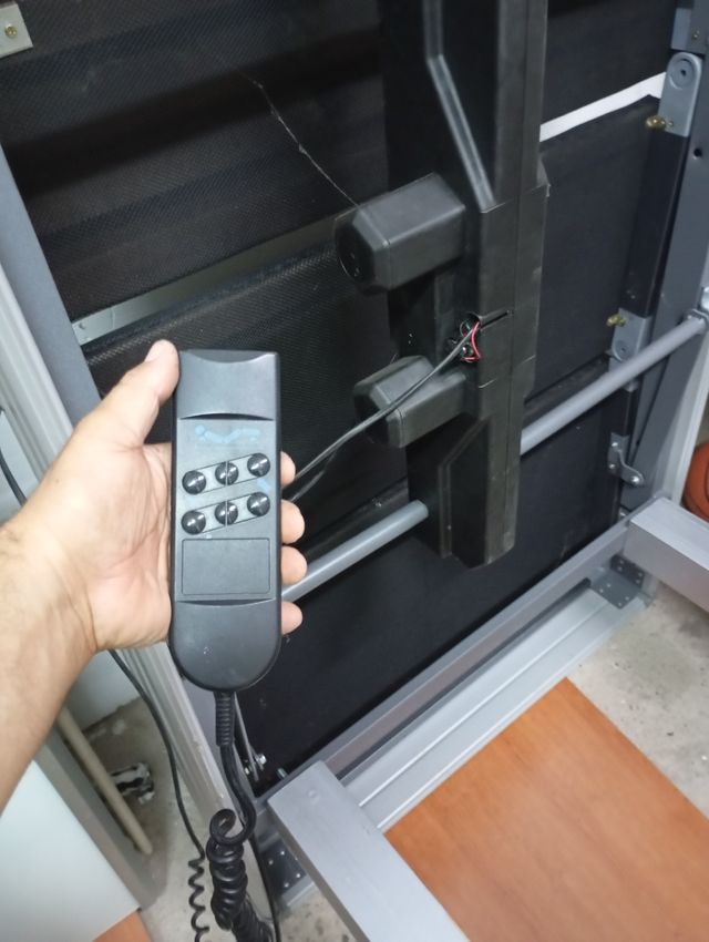 Somier eléctrico 1.90/90 tiene el motor mal