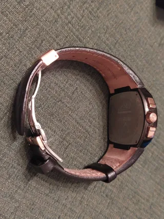 Reloj Viceroy Negro y Dorado