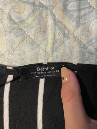 Mono Bershka rayas blanco y negro mujer